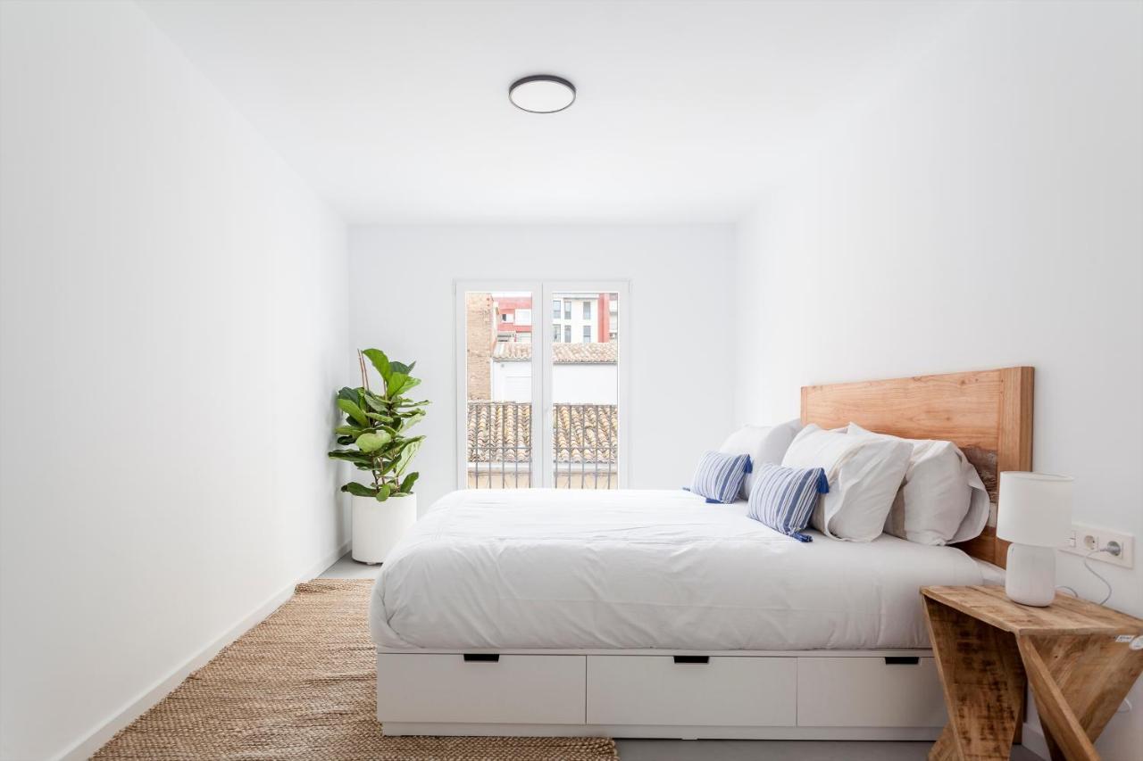 Three Floor House With Terrace Villa Valenza Esterno foto