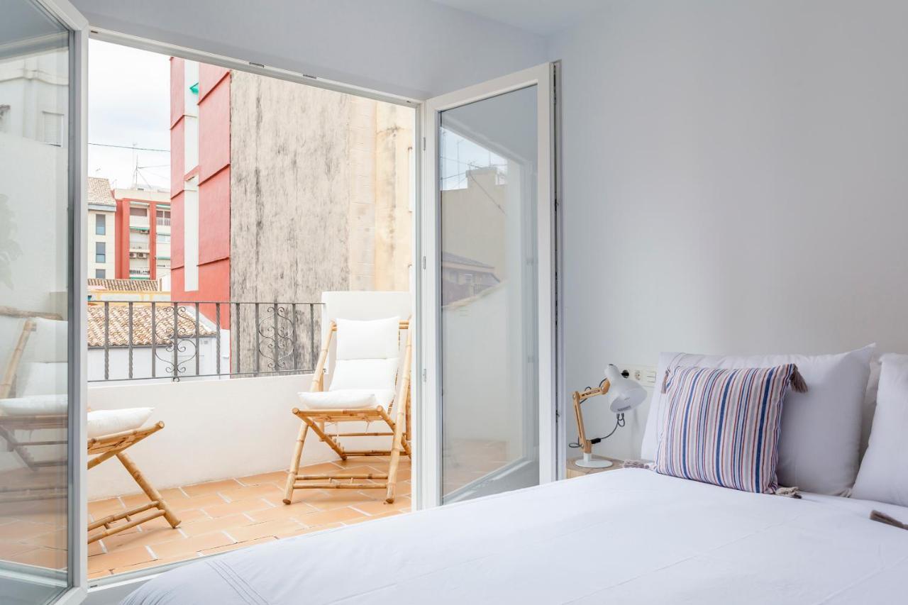 Three Floor House With Terrace Villa Valenza Esterno foto