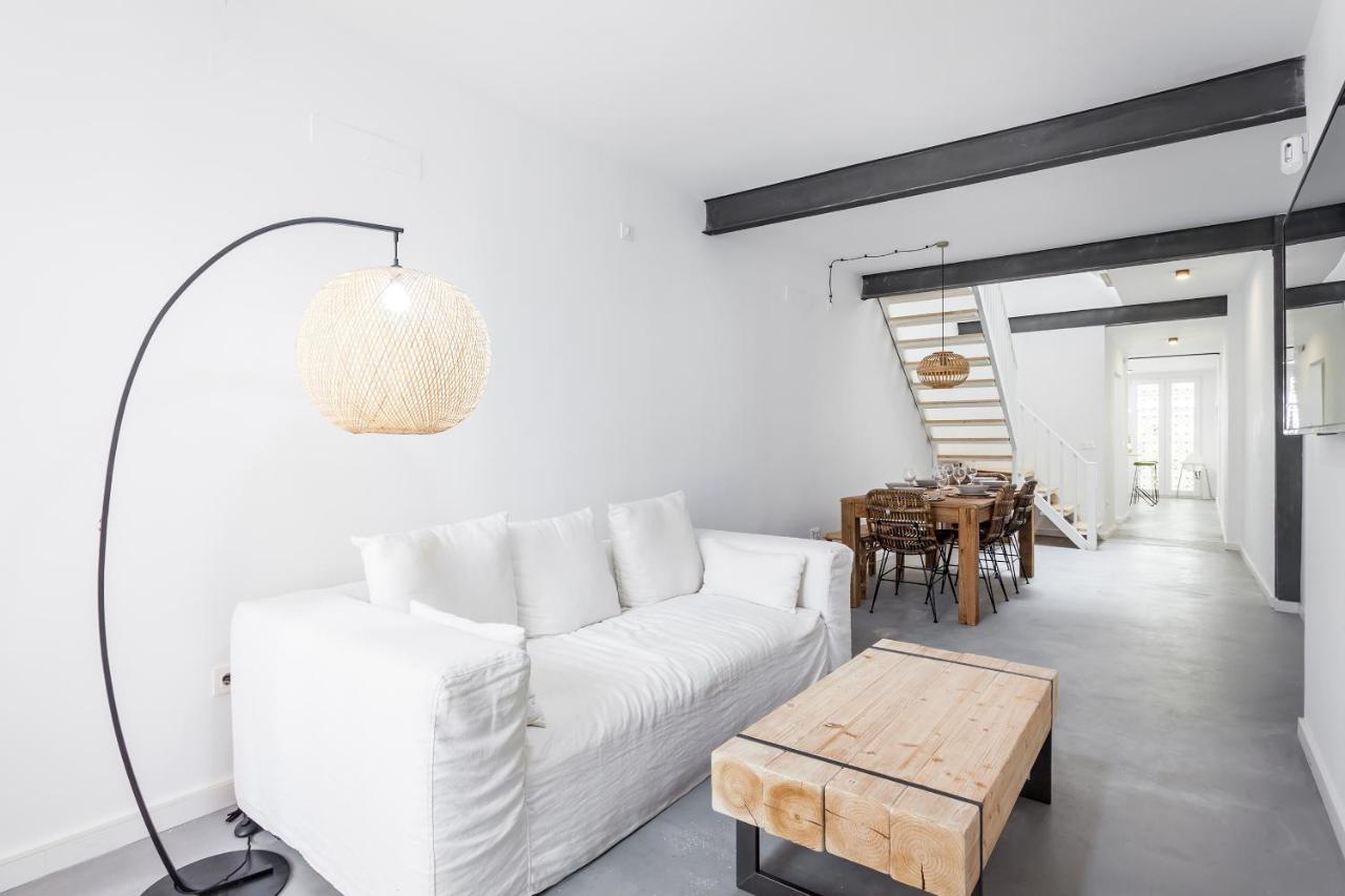 Three Floor House With Terrace Villa Valenza Esterno foto