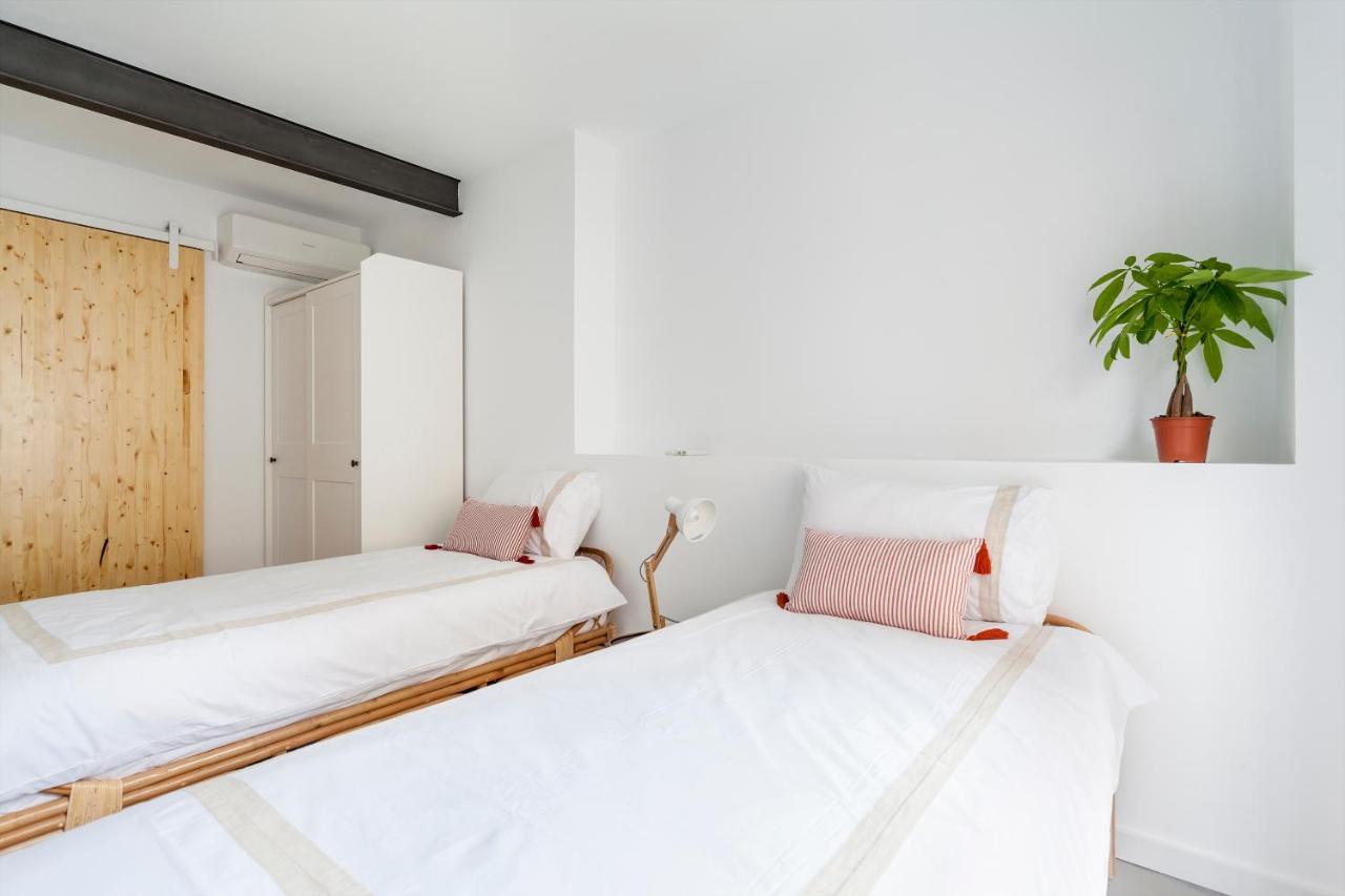 Three Floor House With Terrace Villa Valenza Esterno foto