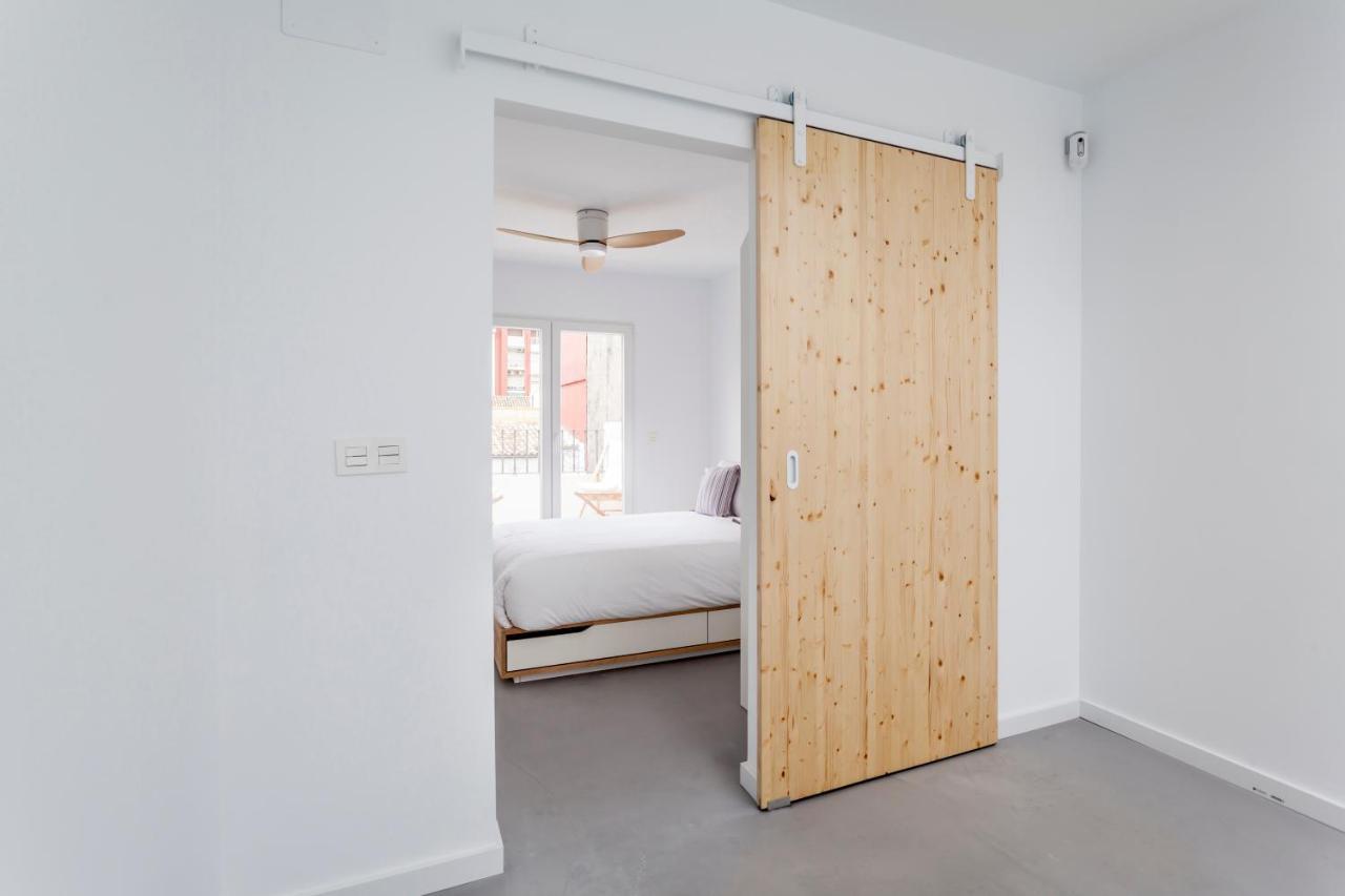 Three Floor House With Terrace Villa Valenza Esterno foto